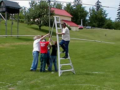 Attaching elements to the boom.