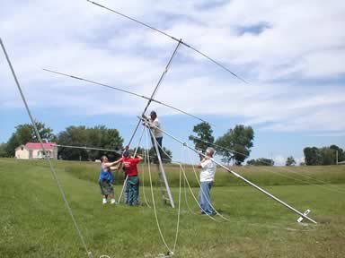 The antenna is finally ready to push up to vertical.